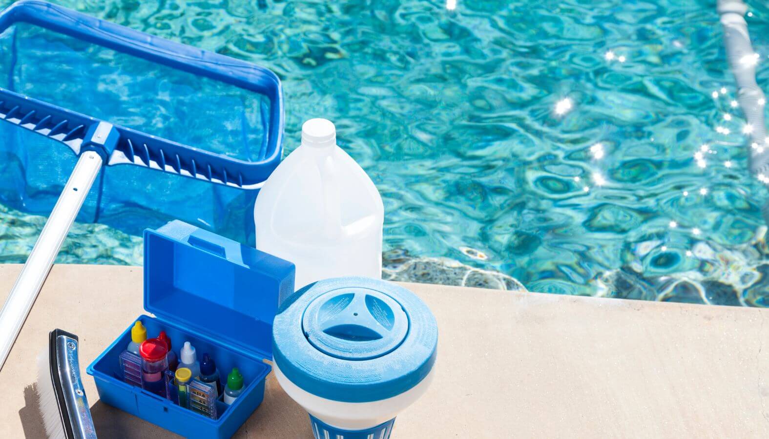 mantenimiento piscinas alicante